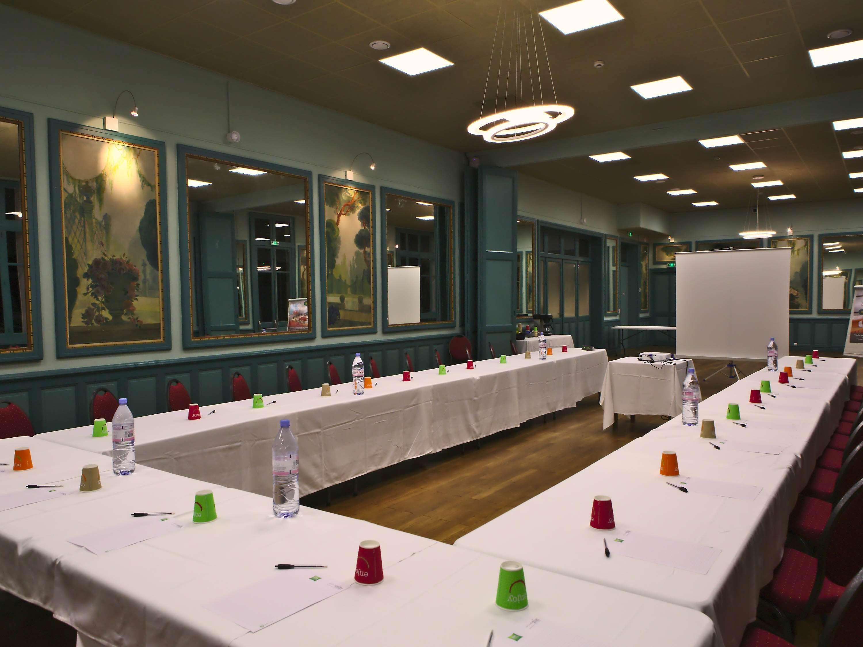 Готель Ibis Styles Moulins Centre Екстер'єр фото